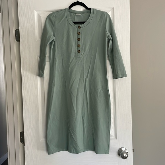 Lou Lou and Company Every Day Maternity and Nursing Dress - Picture 5 of 12